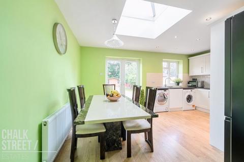 62 Mawney Road, Romford, RM7 7HT
