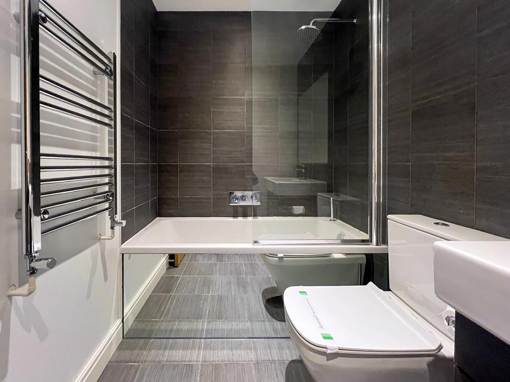 Bathroom USE