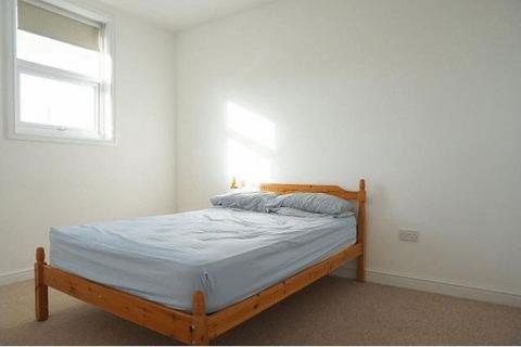 1 bedroom apartment to rent, Castle Street, Salisbury