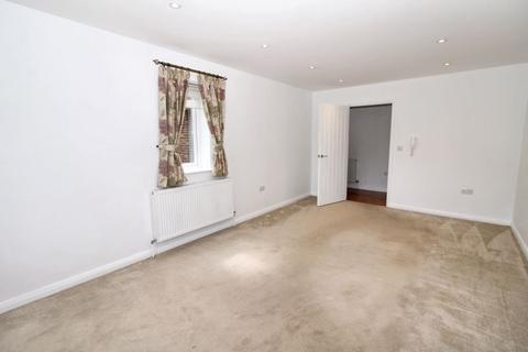 2 bedroom apartment for sale, Holmer Green Road, Hazlemere HP15