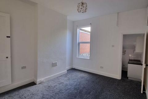 3 bedroom terraced house to rent, Pershore Road, Selly Park, Birmingham