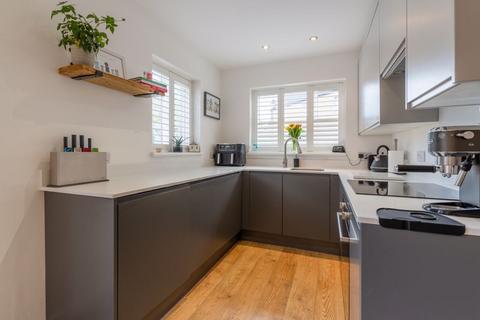 4 bedroom end of terrace house for sale, Collyberry Road, Cheltenham GL52