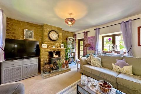 2 Brick Row, Swalcliffe, Banbury, OX15 5ER