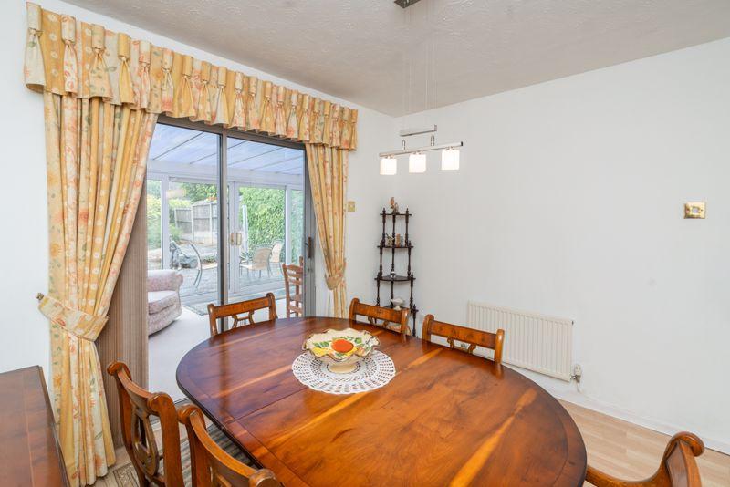 Dining room/bedroom