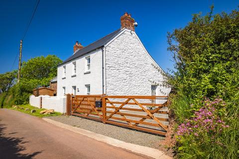 3 bedroom cottage for sale, St Ishmaels, Nr Dale SA62