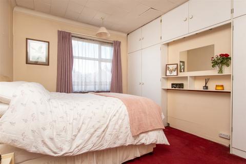 2 Iris Avenue, Bexley, DA5 1HH