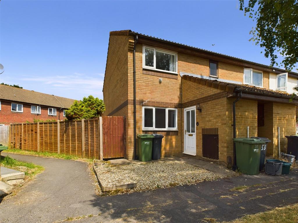 Maple Close, Hardwicke, Gloucester... 1 bed apartment £800 pcm (£185 pw)