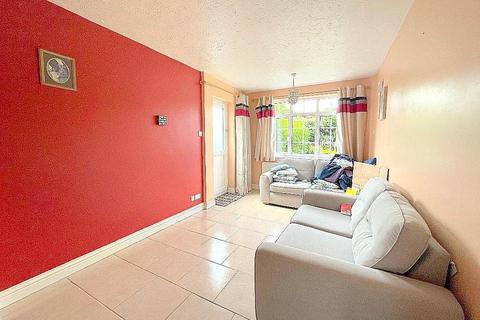 3 bedroom end of terrace house for sale, Seaford Close, Stopsley, Bedfordshire, LU2 8JX