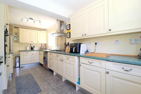 3 bedroom semi-detached house for sale, Birdsfoot Lane, Icknield, Luton, Bedfordshire, LU3 2DH