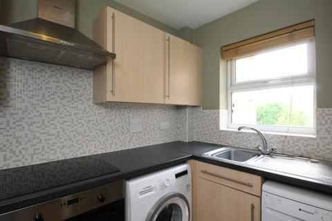 2 bedroom flat for sale, Whitehall Drive, Leeds, West Yorkshire, LS12