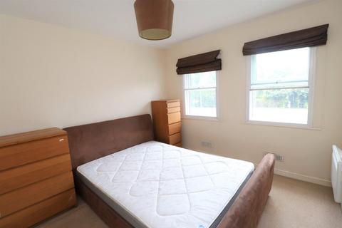 2 bedroom flat for sale, Whitehall Drive, Leeds, West Yorkshire, LS12