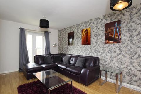 2 bedroom flat for sale, Whitehall Drive, Leeds, West Yorkshire, LS12
