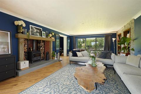 Longview Roman Road, Maydensole, Dover, CT15 5HR