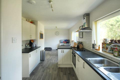undefined, Marshfield SN14
