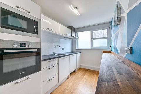 1 bedroom flat to rent, Lockhart Close, Islington, London, N7