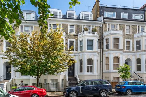 1 bedroom flat to rent, Campden Hill Gardens, Notting Hill, London, W8
