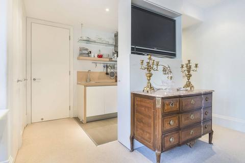 Studio for sale, Gatliff Road, Belgravia, London, SW1W