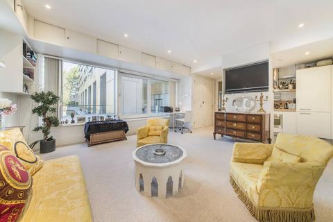 Studio for sale, Gatliff Road, Pimlico, London, SW1W