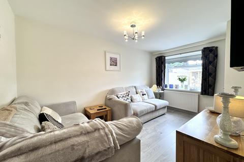 9 Exhibition Row, Aberdare, CF44 0YD