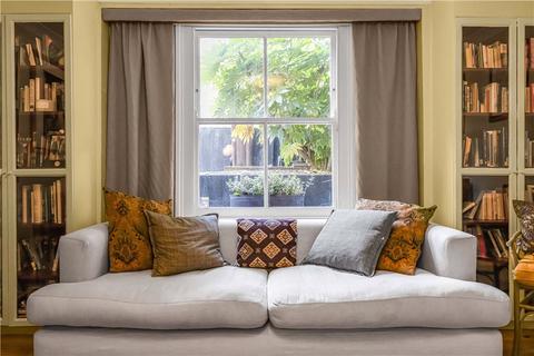 Flat 1, 64 Graham Road, London, E8 1BX
