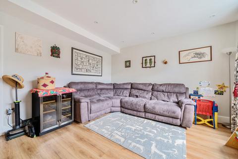 38 Alderwood Road, London, SE9 2LB