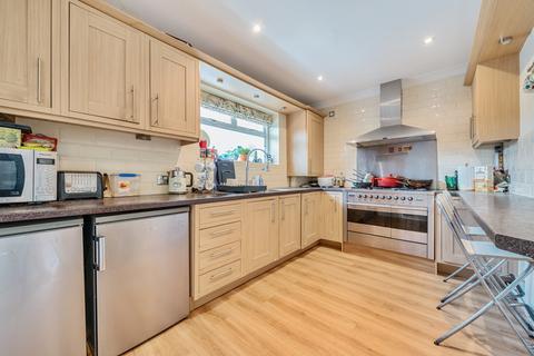 38 Alderwood Road, London, SE9 2LB