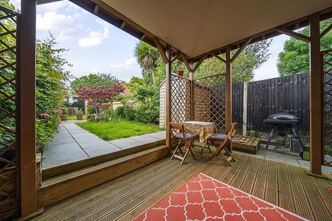 38 Alderwood Road, London, SE9 2LB