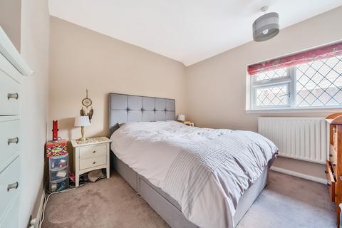 38 Alderwood Road, London, SE9 2LB