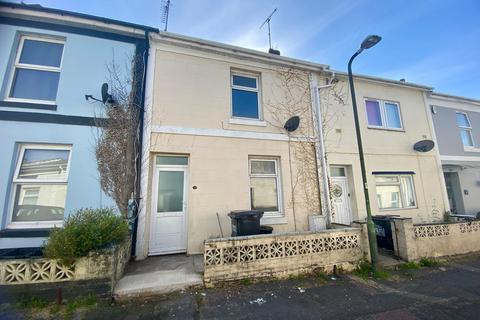 2 bedroom terraced house to rent, Orchard Road, Hele, Torquay