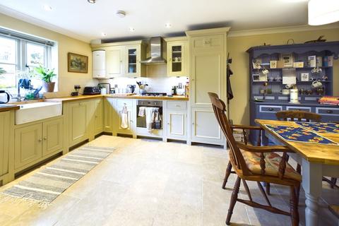 4 bedroom terraced house to rent, Shipton-under-Wychwood, Chipping Norton OX7