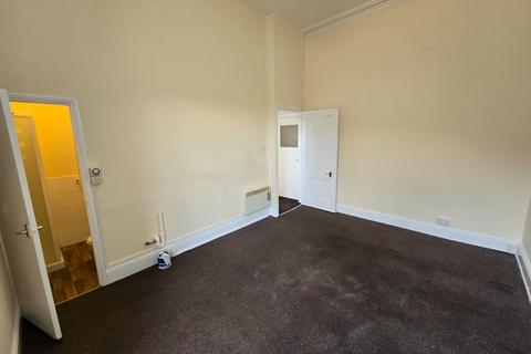 Studio to rent, Flat 2 , A Fulford Road, Scarborough