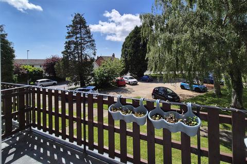 2 bedroom flat for sale, Exmoor Drive, Worthing BN13