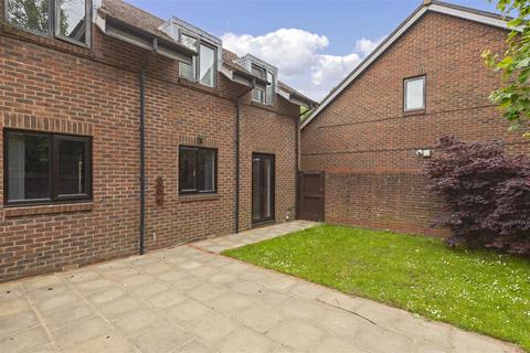 1 bedroom ground floor flat for sale, Lewis Court, Worthing BN13