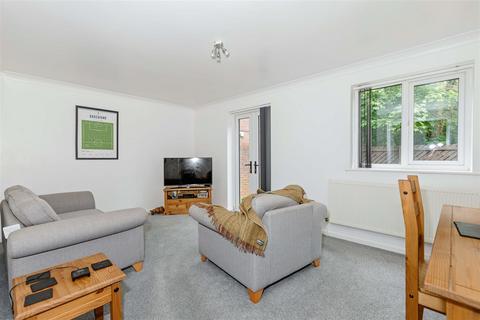 undefined, Lewis Court, Worthing BN13
