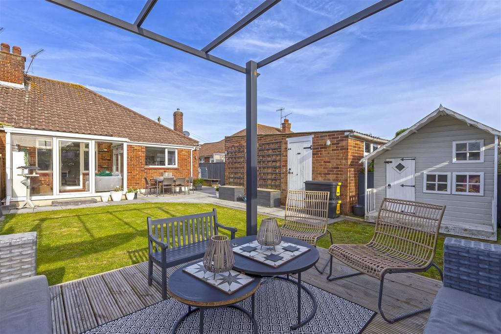 For Sale by Aspire Residential -  Leeward Close