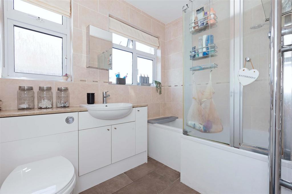 For Sale by Aspire Residential -  Leeward Close