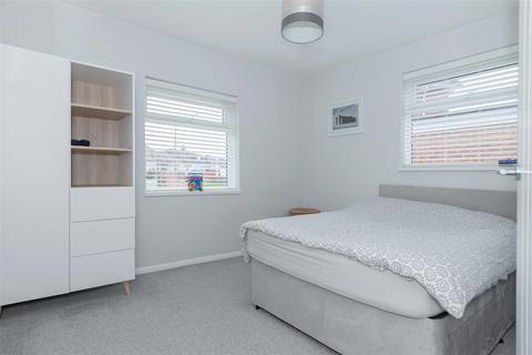 29 Sackville Crescent, Worthing, BN14 8BP