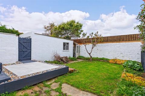 29 Sackville Crescent, Worthing, BN14 8BP