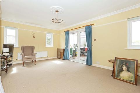 2 bedroom detached bungalow for sale, Stone Lane, Worthing BN13