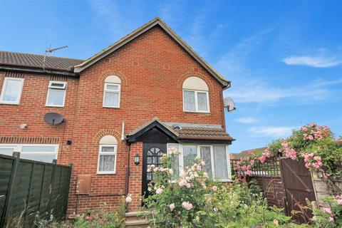 1 bedroom end of terrace house for sale, Senwick Drive, Wellingborough NN8