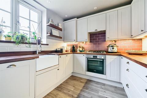 2 bedroom flat for sale, Barrow Hill Estate, London NW8