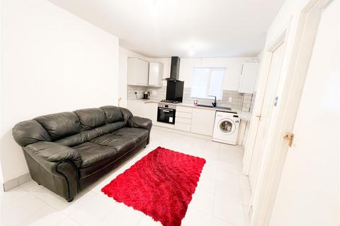 2 bedroom ground floor flat to rent, London Road, Croydon