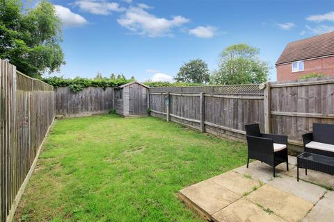 3 bedroom semi-detached house for sale, Alnwick Close, Rushden NN10