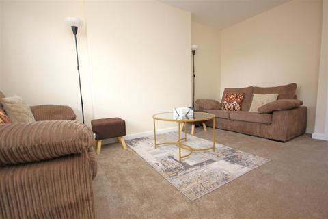 24 Alnwick Close, Rushden, NN10 0TB