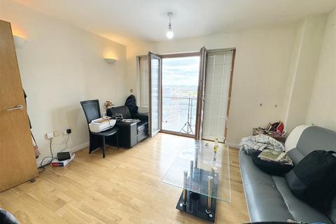 1 bedroom flat for sale, Ilford Hill, Ilford
