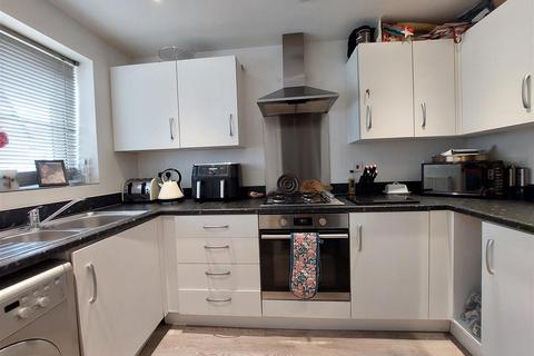 2 bedroom house for sale, Honeysuckle Crescent, Tewkesbury GL20