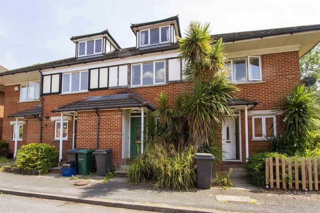 Alwyn Gardens, Hendon, LONDON, NW4 4 bed terraced house to rent £