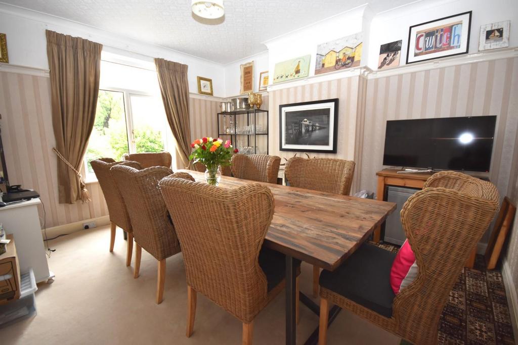 Dining room.JPG