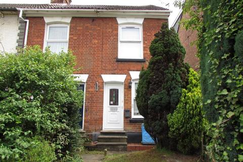 2 bedroom end of terrace house for sale, West Street, Dunstable, Bedfordshire