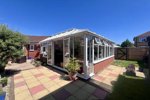 2 bedroom bungalow for sale, Wymondham, Monkston, Milton Keynes